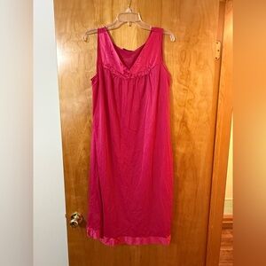 Vanity Fair Coloratura Womens Nightgown Vintage Fire Ruby Nylon 30107 NWT Large